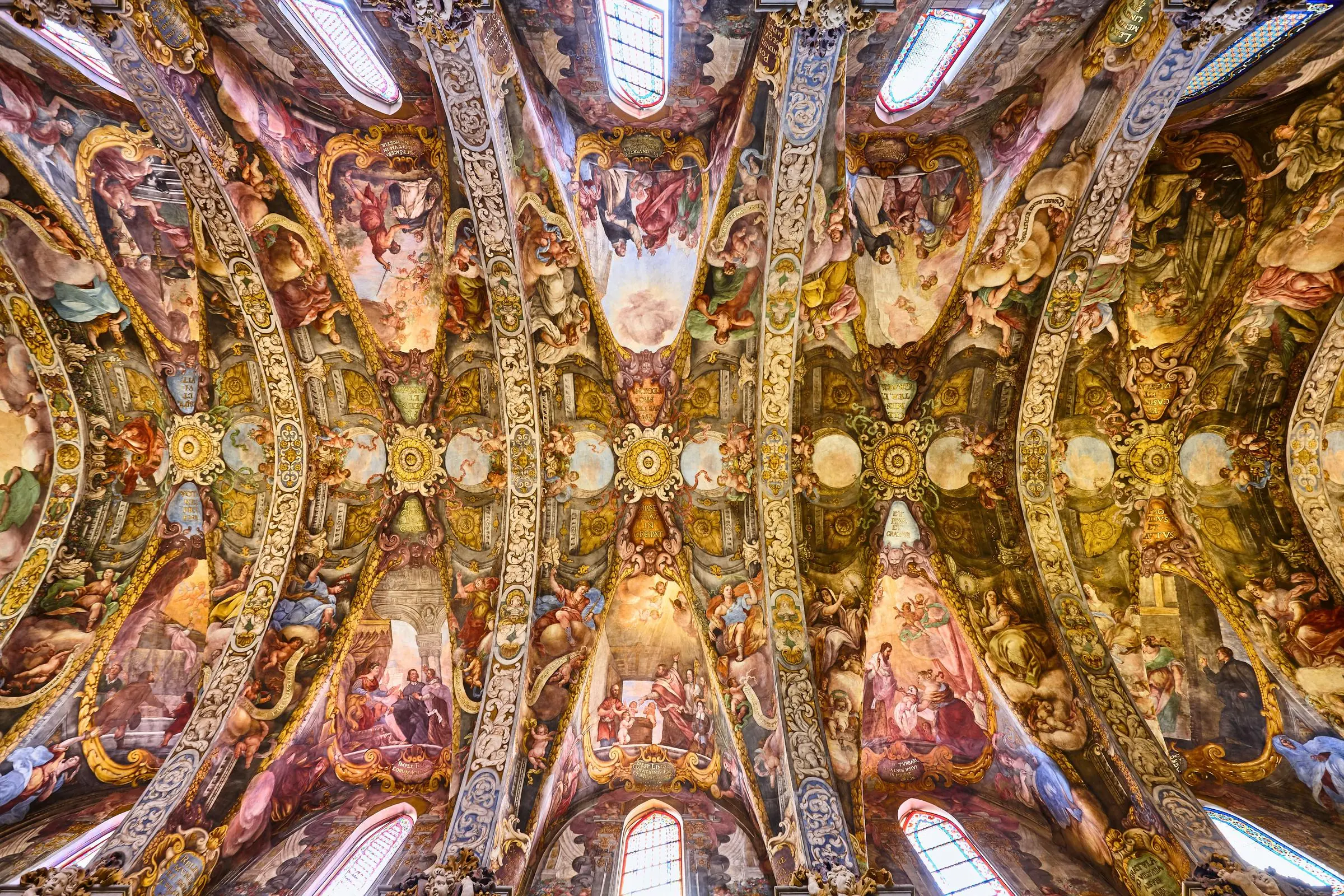 Dionisís Vidal frescoes on the ceiling of San Nicolas